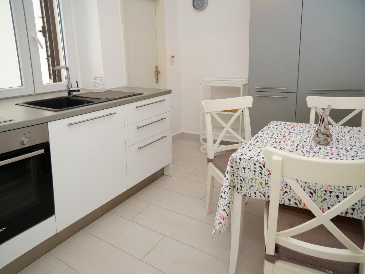 Apartmani Smilja Primošten Esterno foto